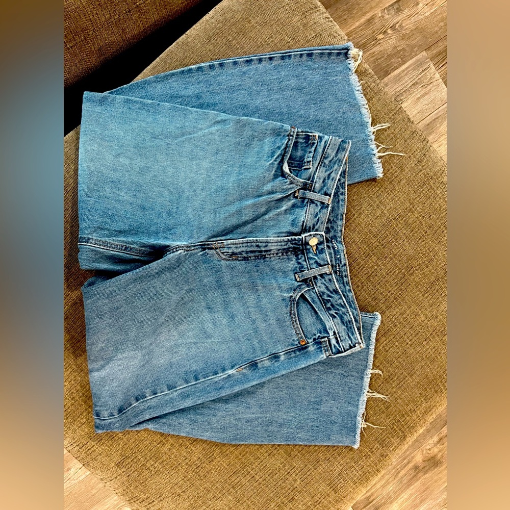 Old Navy Wide Leg Crop Jeans